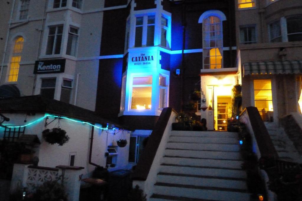 Catania Hotel สการ์โบโรห์ ภายนอก รูปภาพ