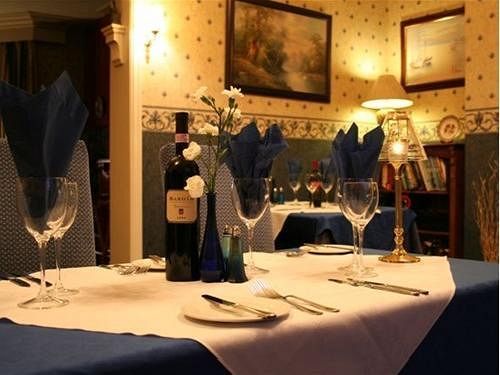 Catania Hotel สการ์โบโรห์ ภายนอก รูปภาพ